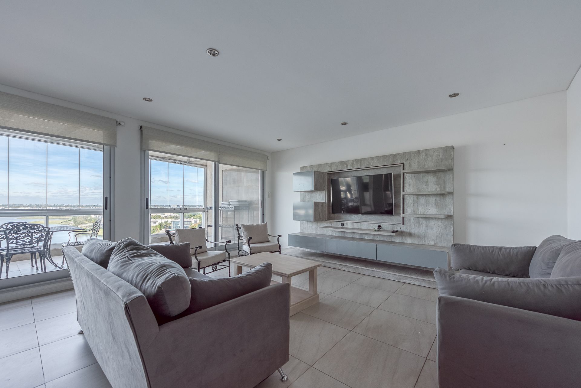 Departamento 4 amb con 2 cocheras Golf Nordelta