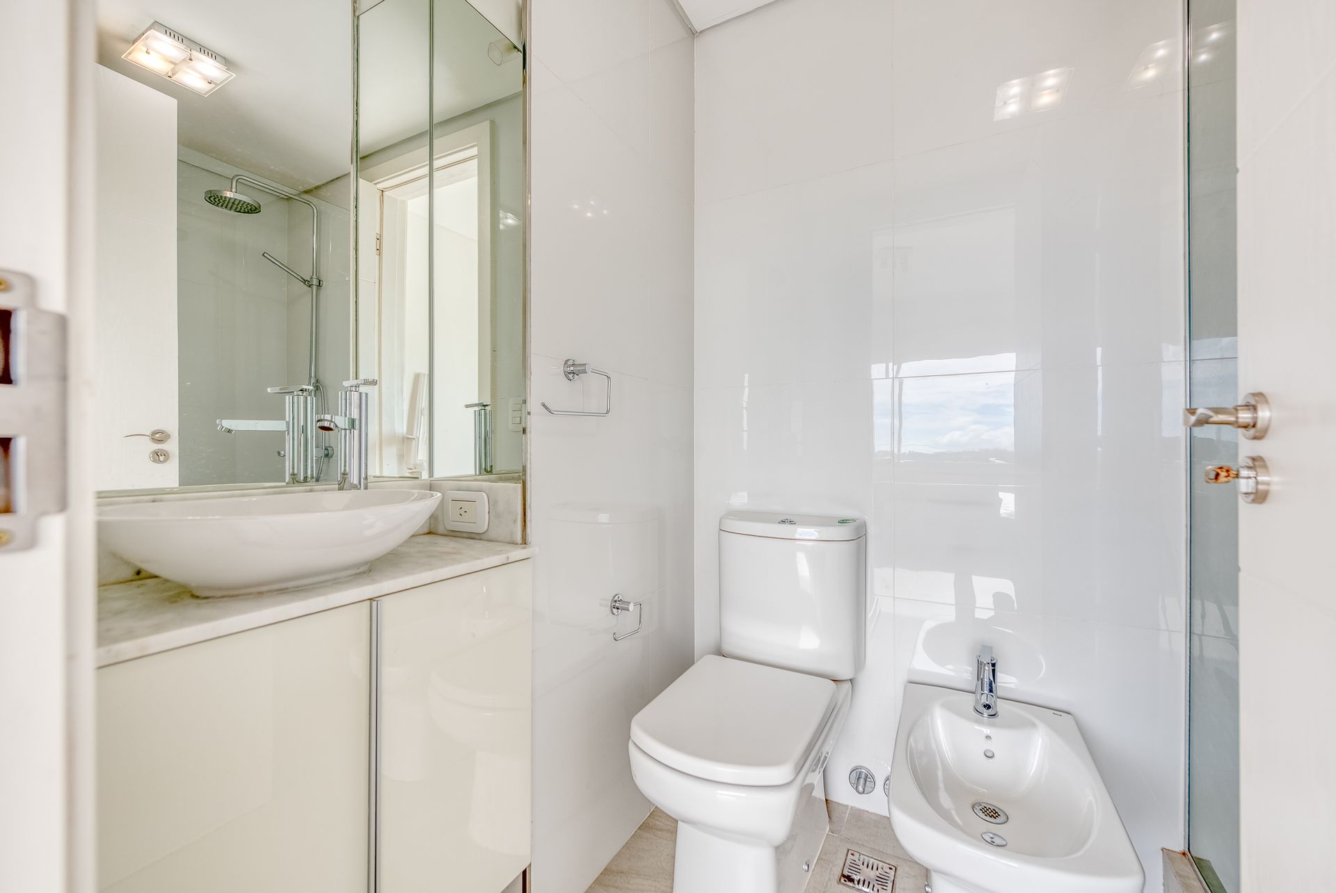 Departamento 4 amb con 2 cocheras Golf Nordelta