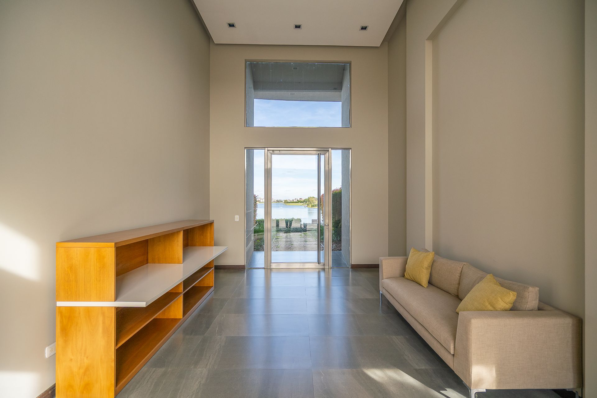 Departamento 4 amb con 2 cocheras Golf Nordelta