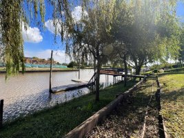 Casa en Venta en Barrio San Benito Lote al RIO