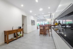3‑room house for rent in Olivos with pool and grill