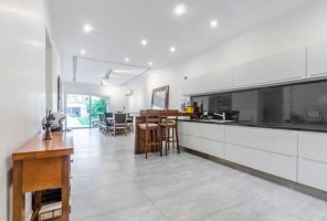 3‑room house for rent in Olivos with pool and grill