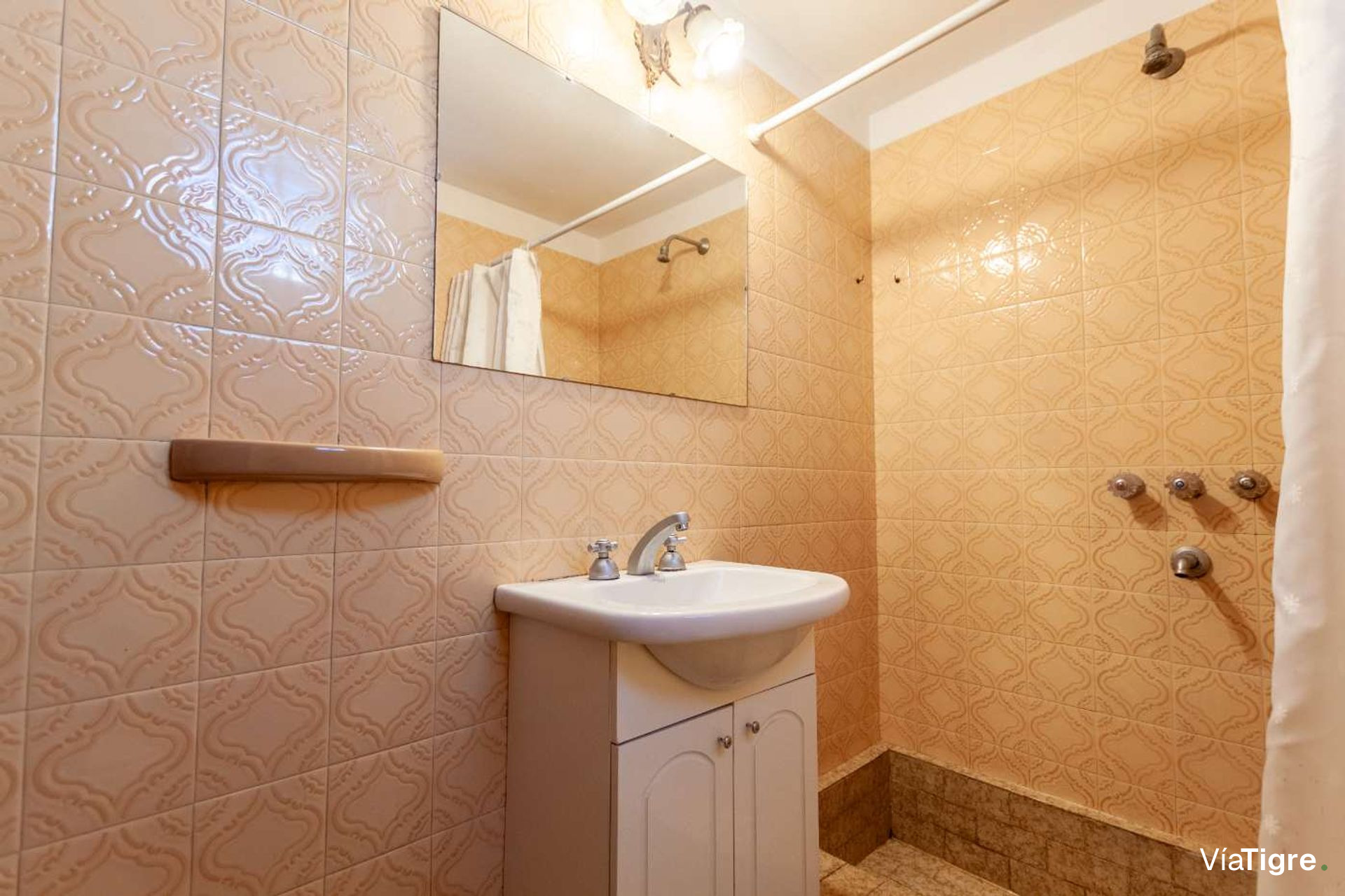 Venta PH 3 ambientes Duplex c/garaje y patio