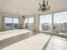 Depto venta S. Isidro, 3/4 amb., Cochera, Vista