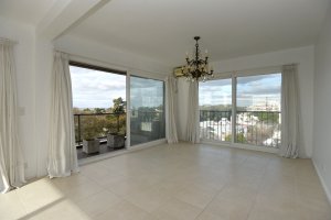 Depto venta S. Isidro, 3/4 amb., Cochera, Vista