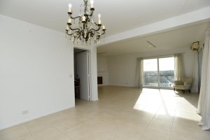 Depto venta S. Isidro, 3/4 amb., Cochera, Vista