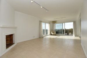 Depto venta S. Isidro, 3/4 amb., Cochera, Vista