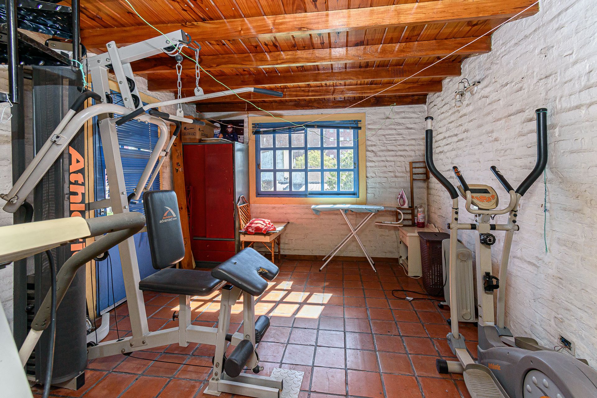 Venta Permuta casa 9 amb en Florida con quincho