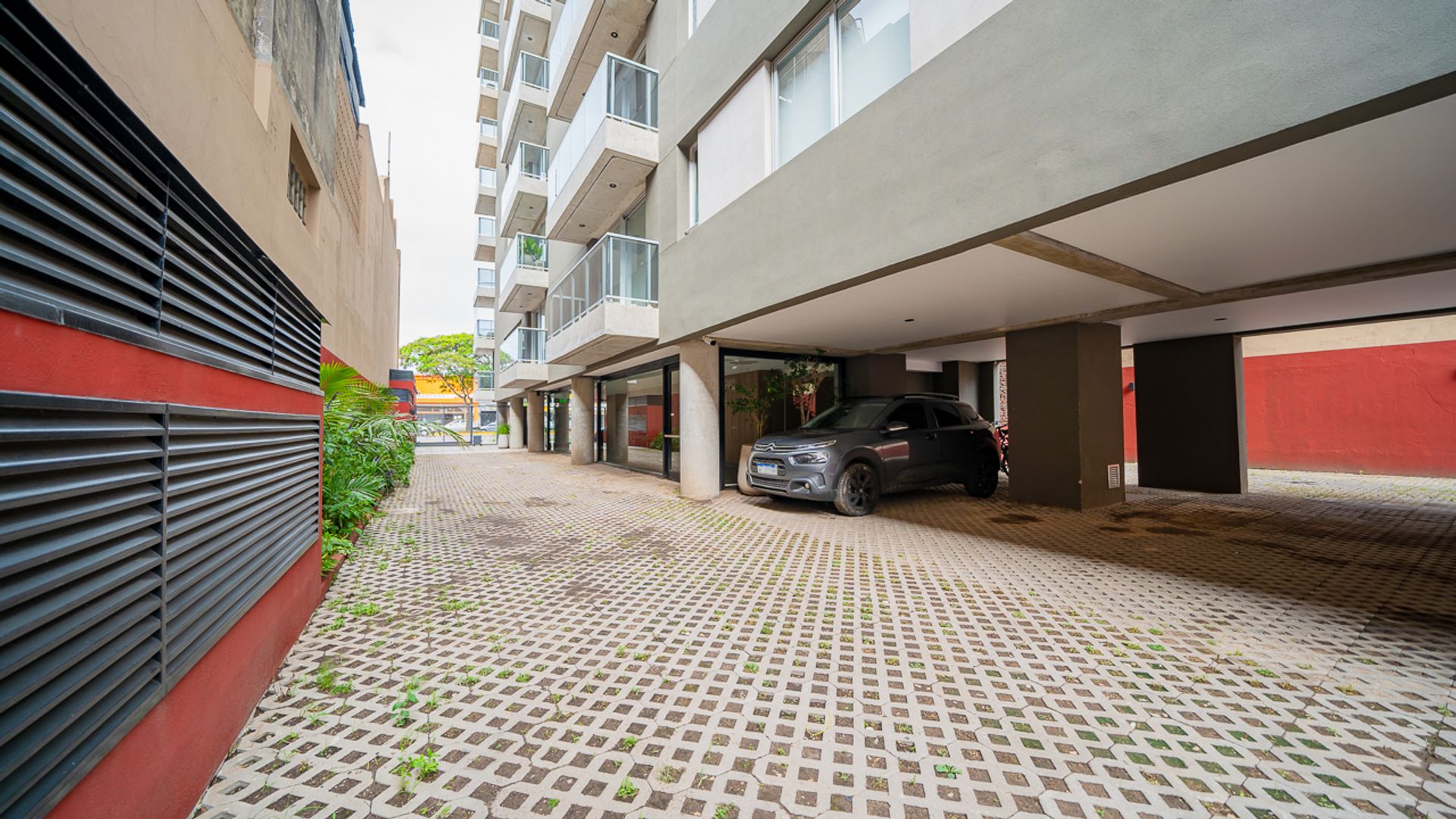 Venta departamento piso alto La Lucila