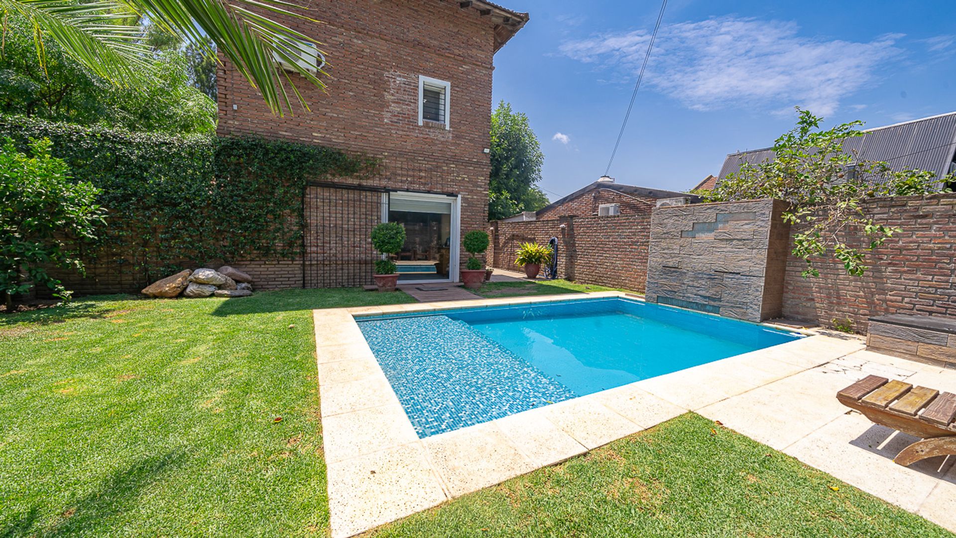 Venta Casa 5 Amb Don Torcuato Pileta Y Jardin