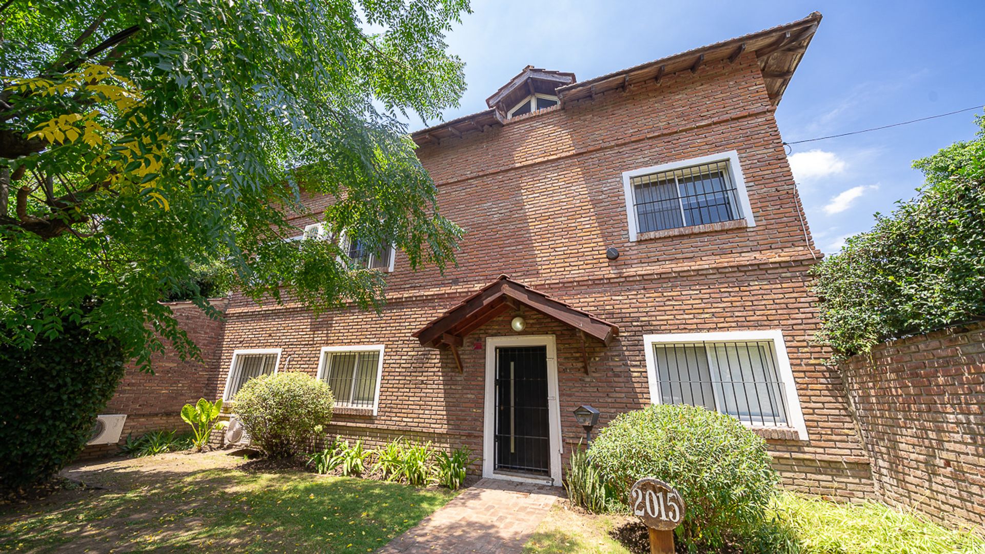 Venta Casa 5 Amb Don Torcuato Pileta Y Jardin