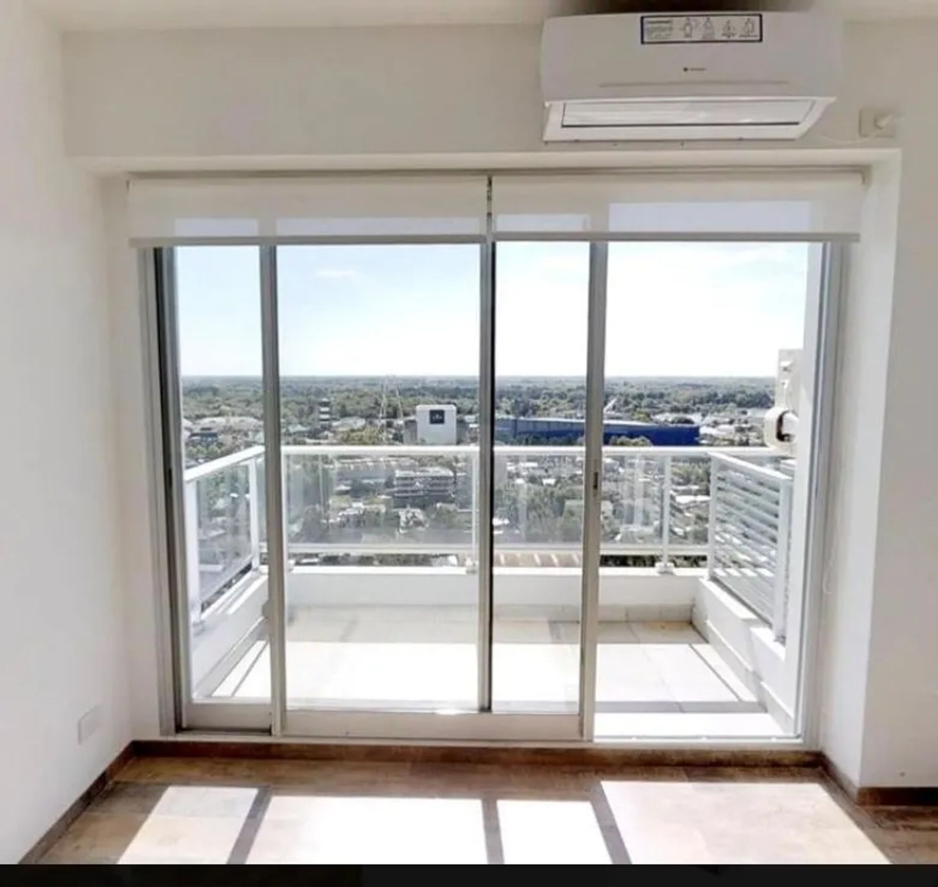 Sale Studio Apartment Tigre Balcony