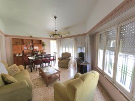 House for Sale: 3 Rooms, Martinez & Apartment: 2 Rooms