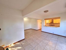 Apartment for Sale – 4 Rooms, Martinez, Balcony, Garage