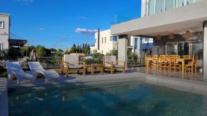 Casa Venta Nordelta Barrio Carpinchos Con Pileta