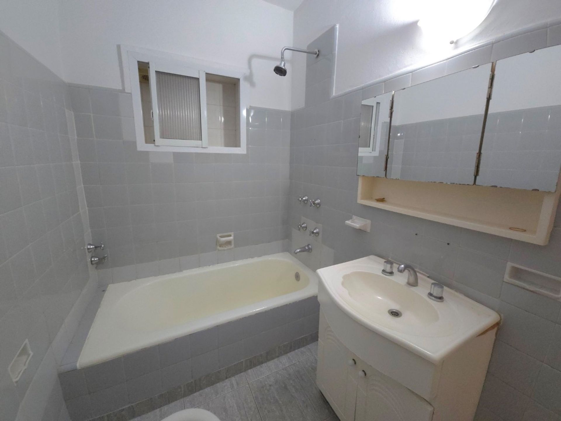 Venta Casa Cuatro Ambientes San Isidro A Moderniza