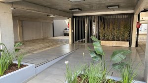 Sale of Two Rooms in Florida, New Garage
