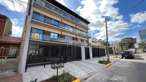 Sale of Two Rooms in Florida, New Garage
