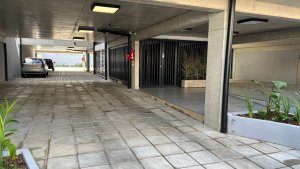 Sale of Two Rooms in Florida, New Garage
