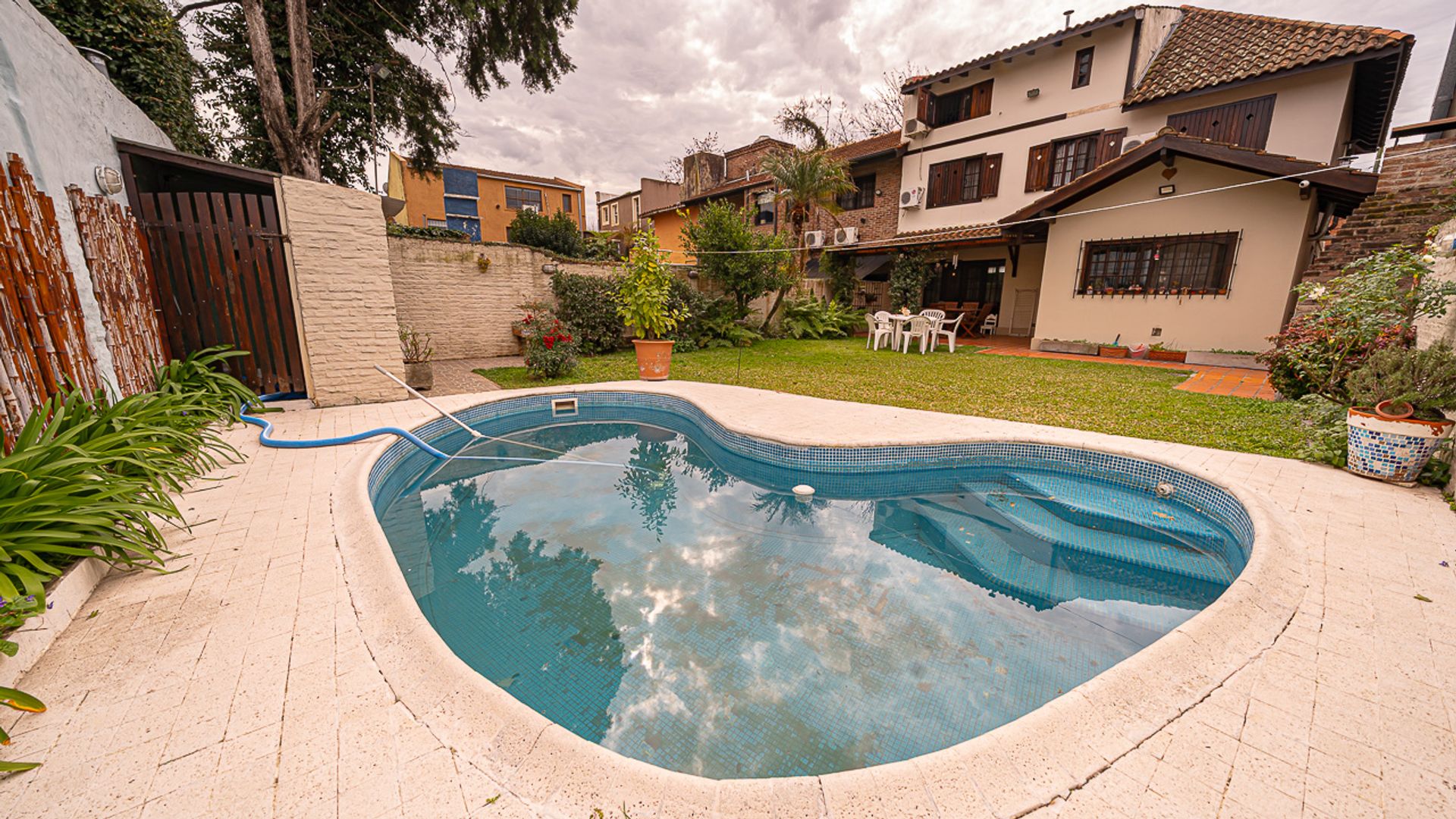 Casa Venta San Isidro Jardin Pileta Apto Credito