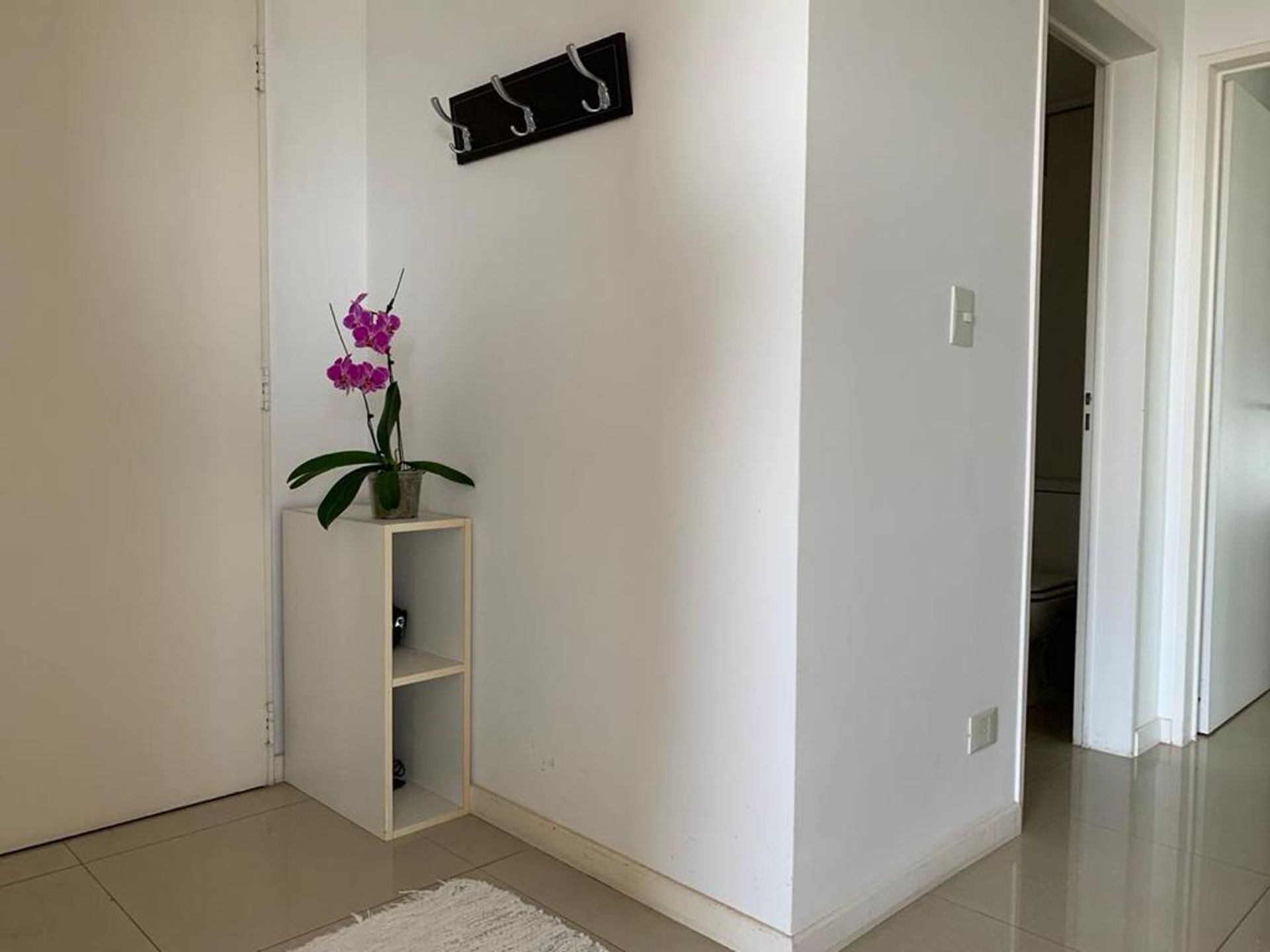 Venta Departamento 3 Amb, Piso Alto Al Rio, 2 Coch