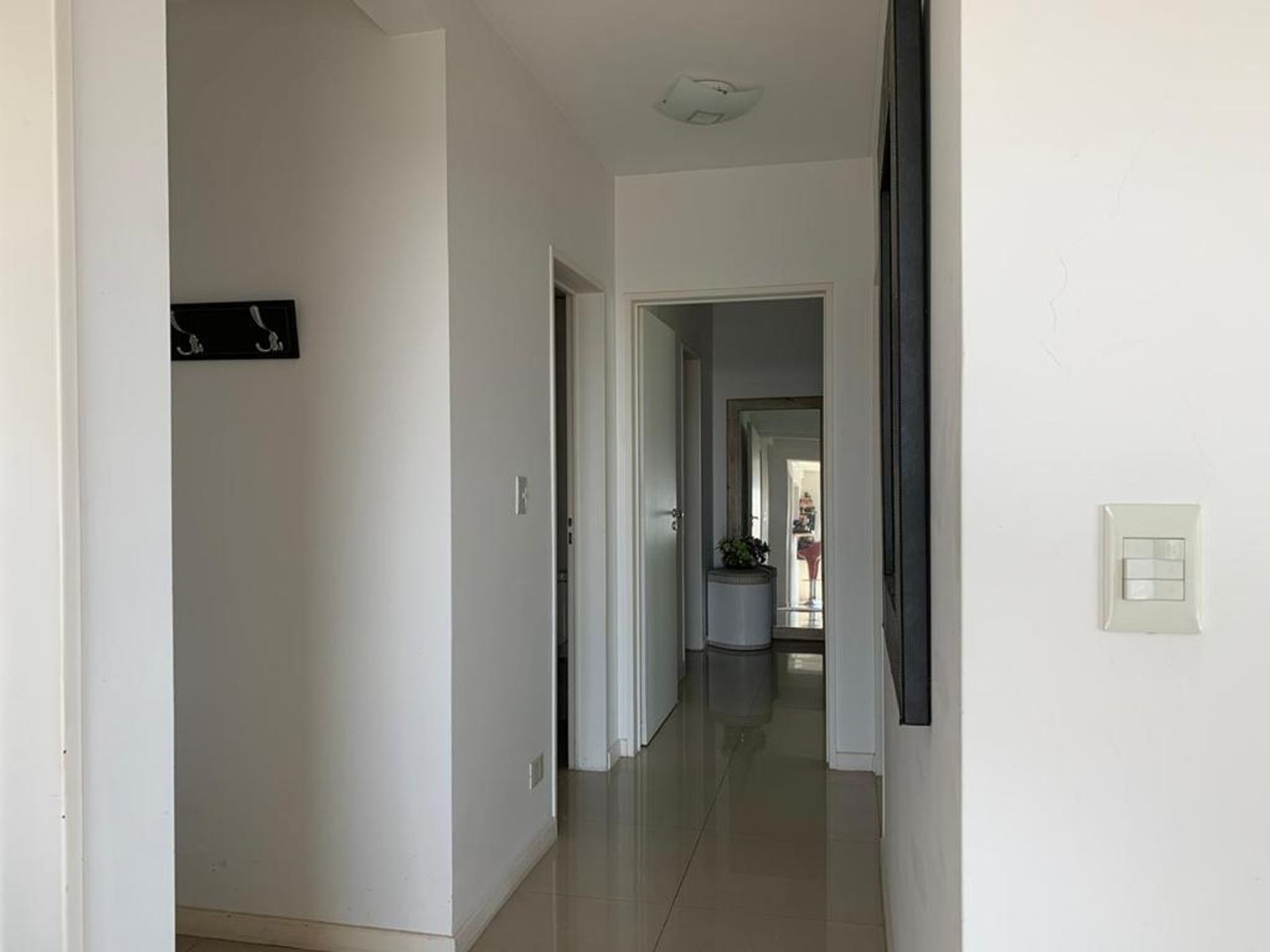 Venta Departamento 3 Amb, Piso Alto Al Rio, 2 Coch