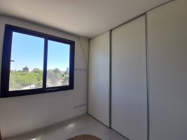 Sells three rooms in Brickell Boulevard Tigre, 12th floor