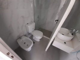 Sells three rooms in Brickell Boulevard Tigre, 12th floor