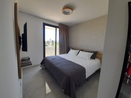 Sells three rooms in Brickell Boulevard Tigre, 12th floor