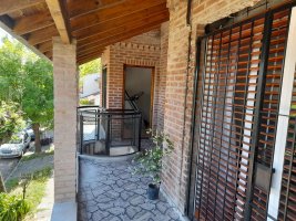 Casa multifamiliar 3 amb + 4 amb en venta Boulogne