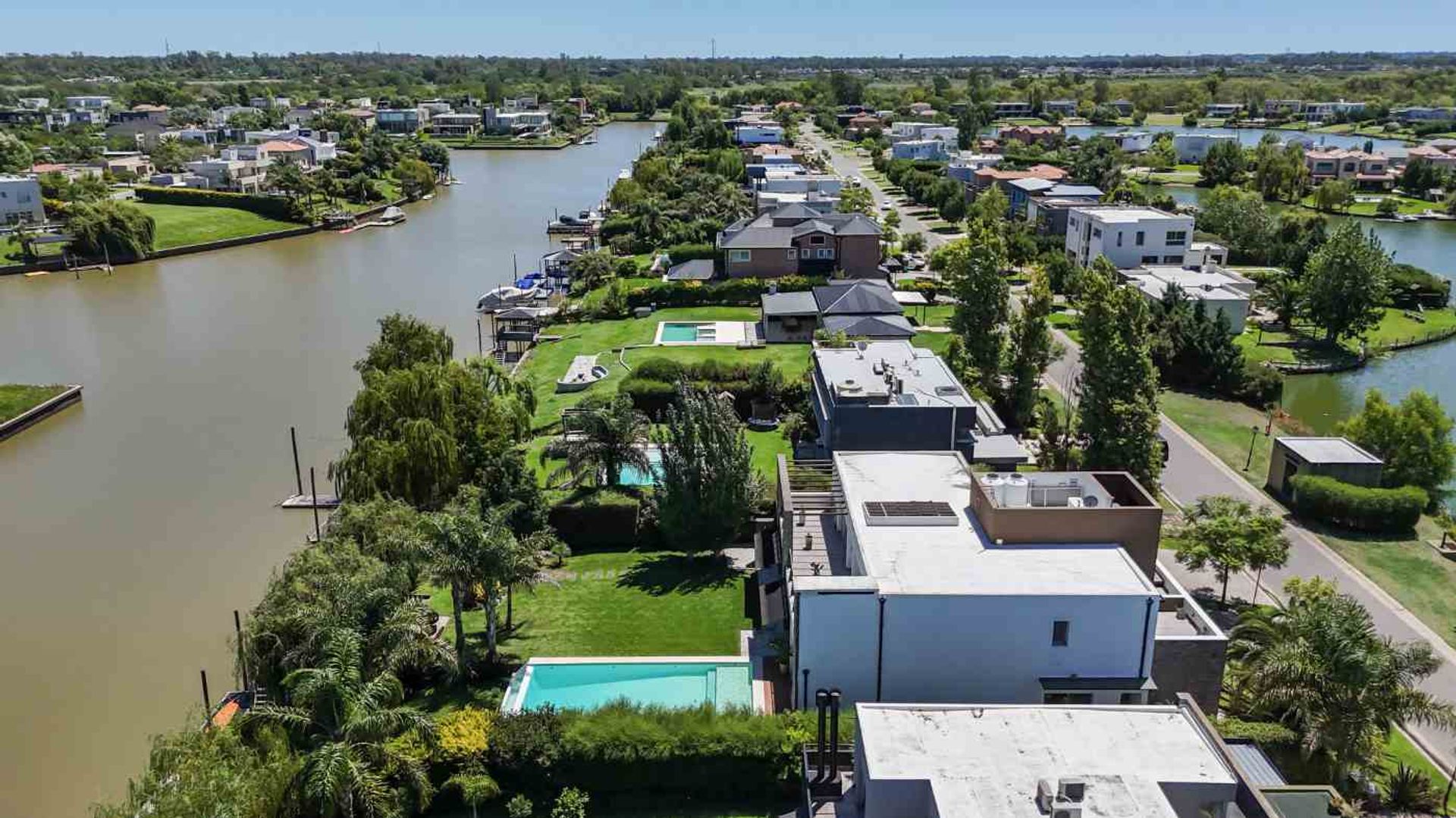 Venta Casa Al Rio San Benito - Impecable Estado