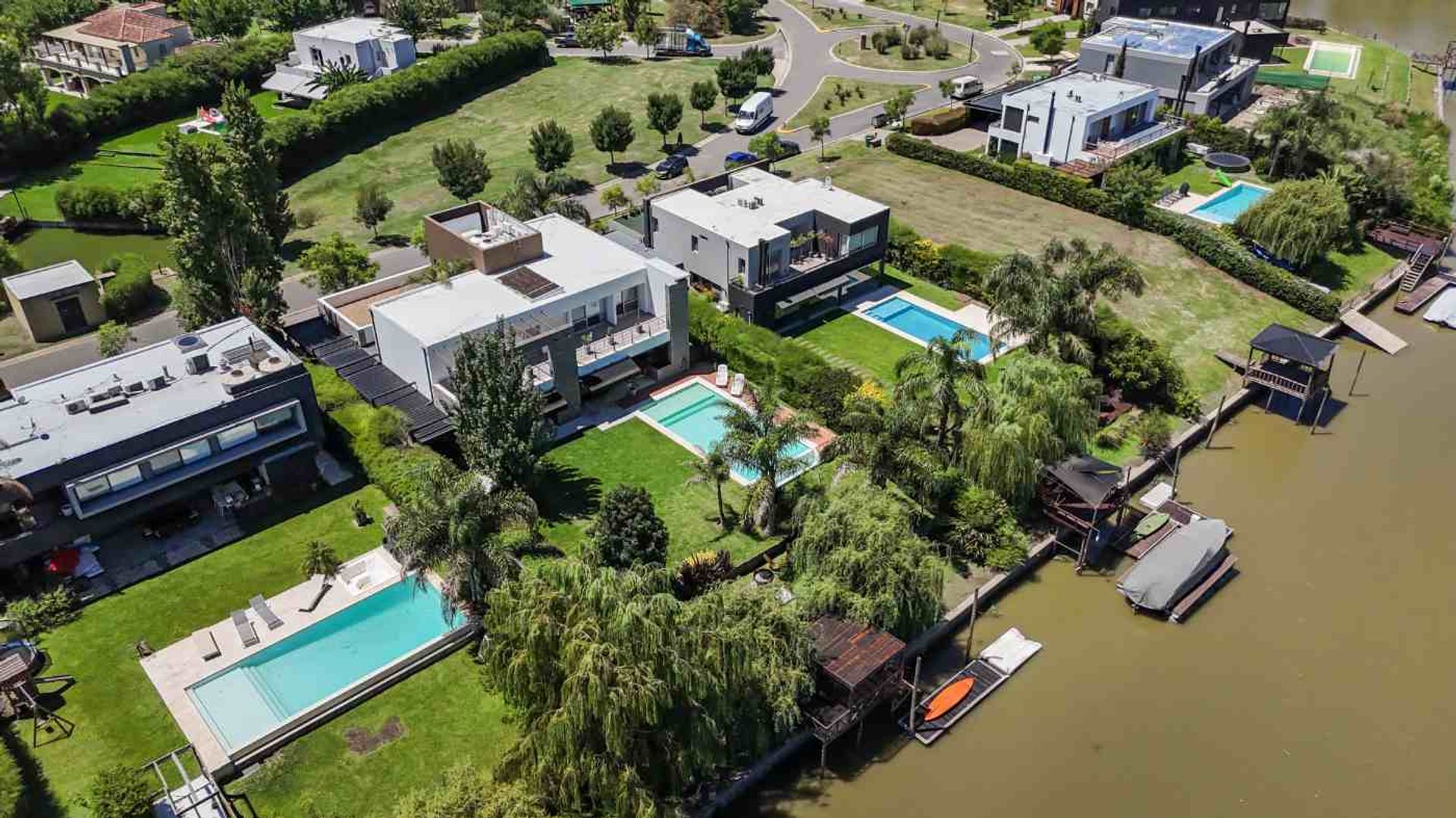 Venta Casa Al Rio San Benito - Impecable Estado