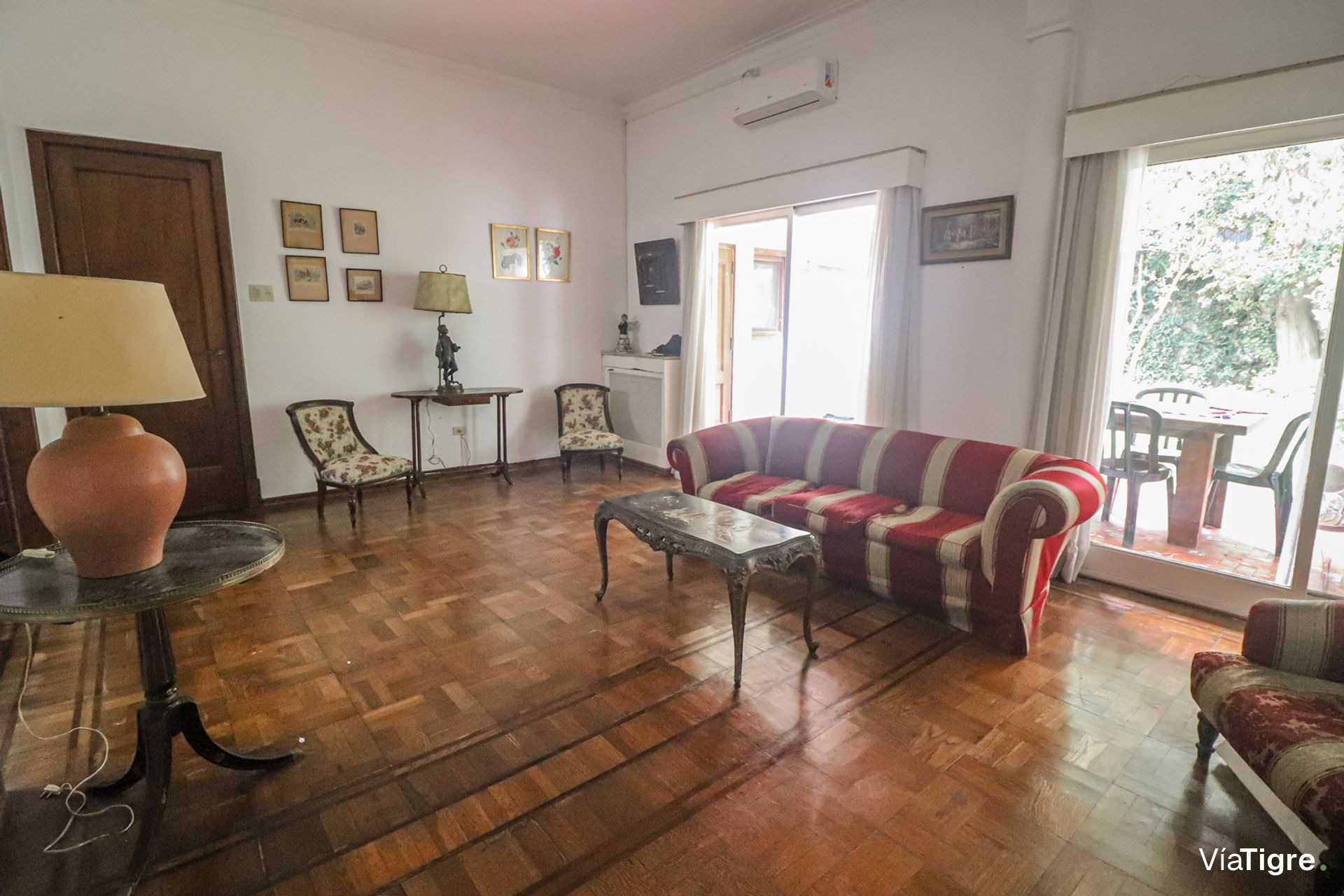 Casa en VENTA 6 amb. con Jardín - Vicente Lopéz