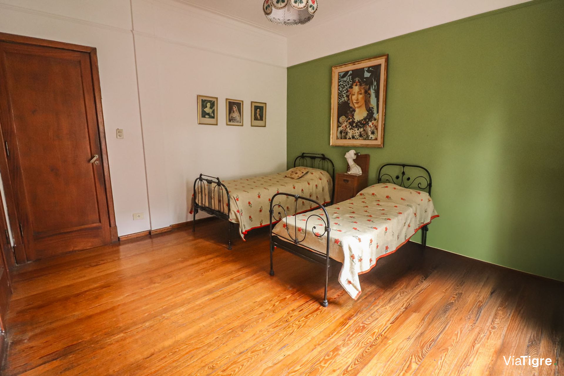 Casa en VENTA 6 amb. con Jardín - Vicente Lopéz
