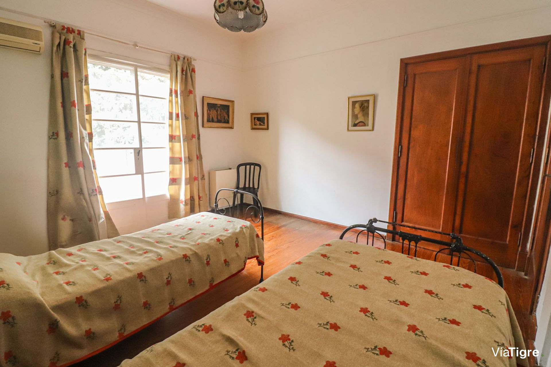 Casa en VENTA 6 amb. con Jardín - Vicente Lopéz