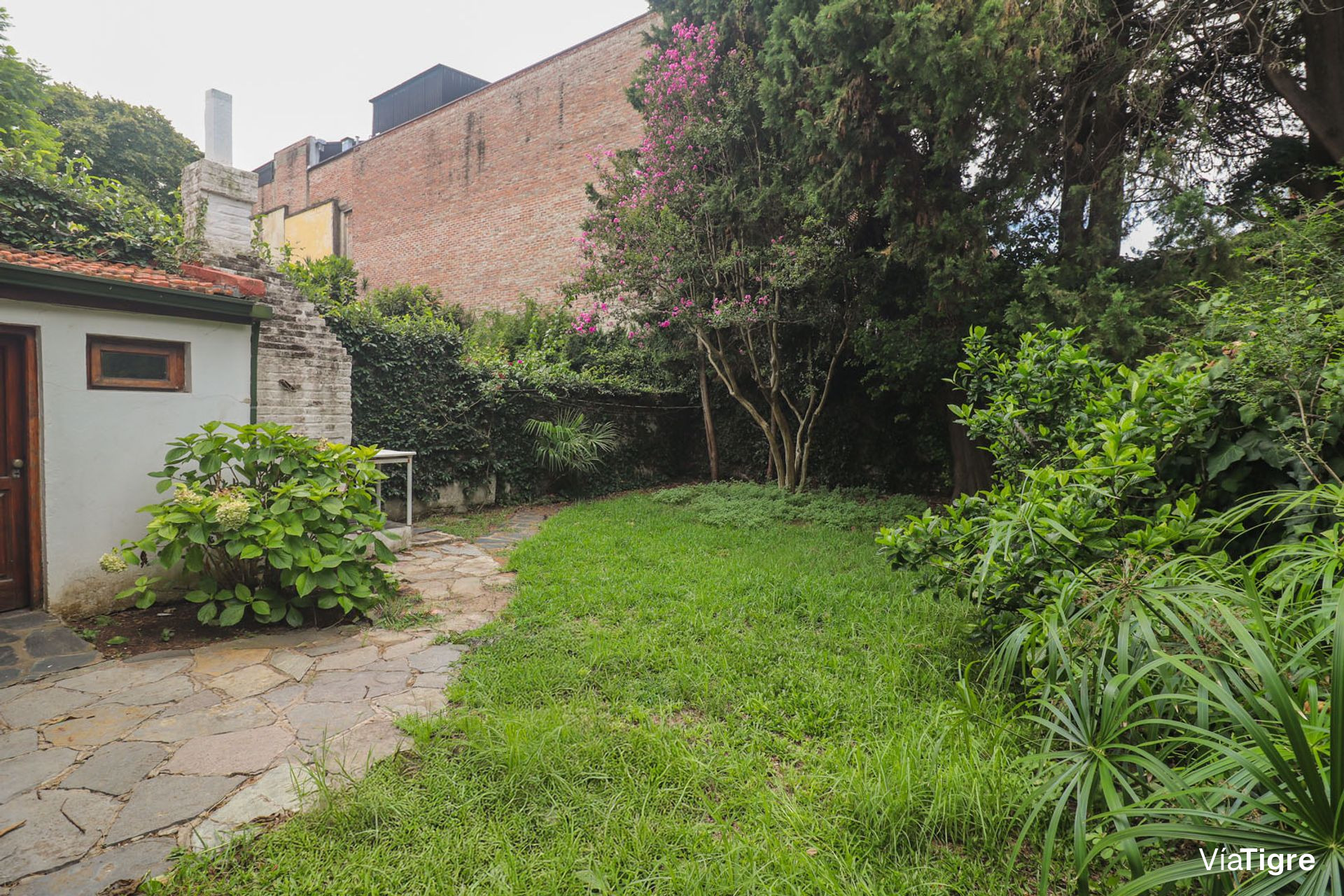 Casa en VENTA 6 amb. con Jardín - Vicente Lopéz