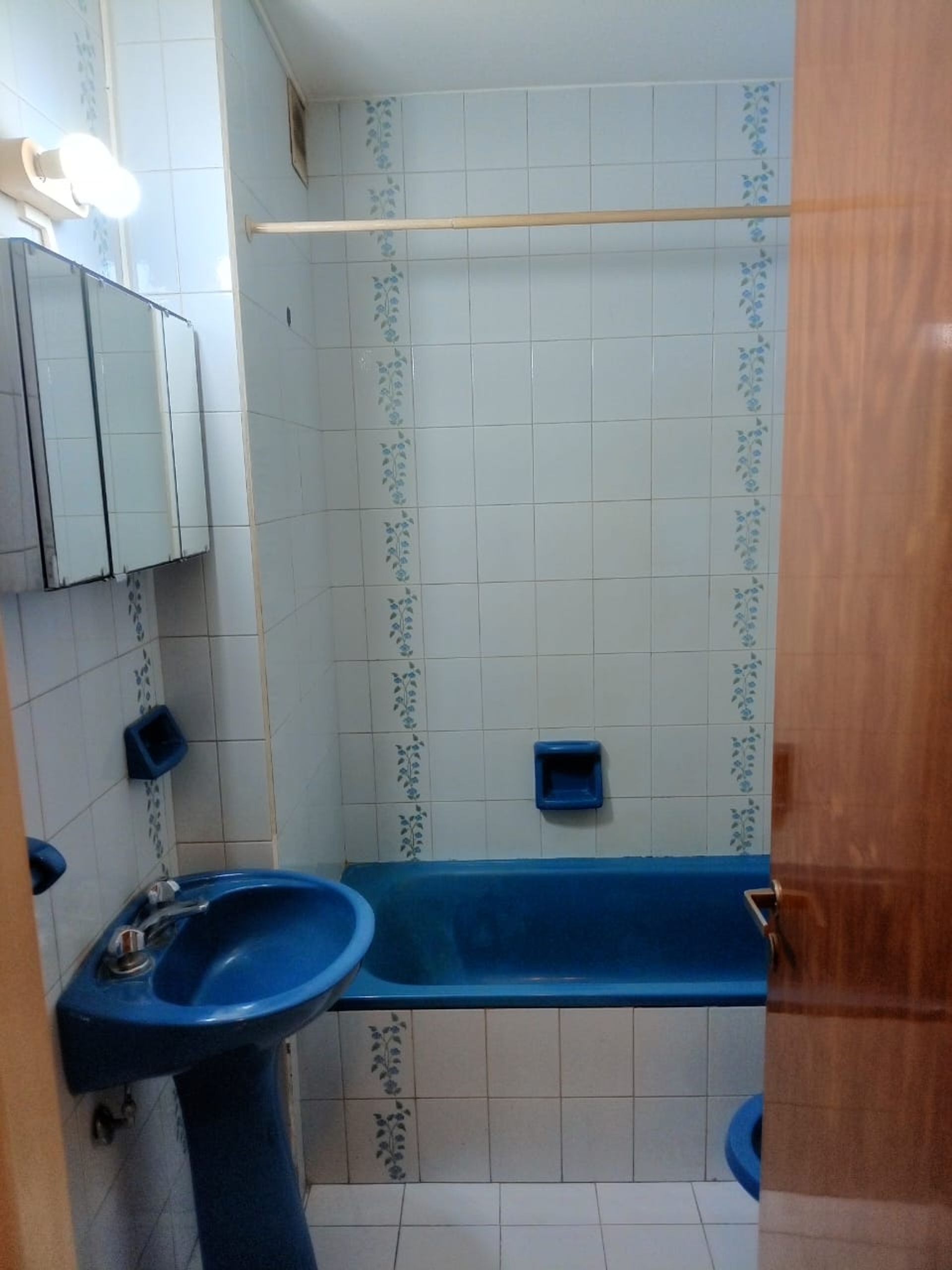 Alquiler 2 Ambientes Con Balcon Jardin Cochera