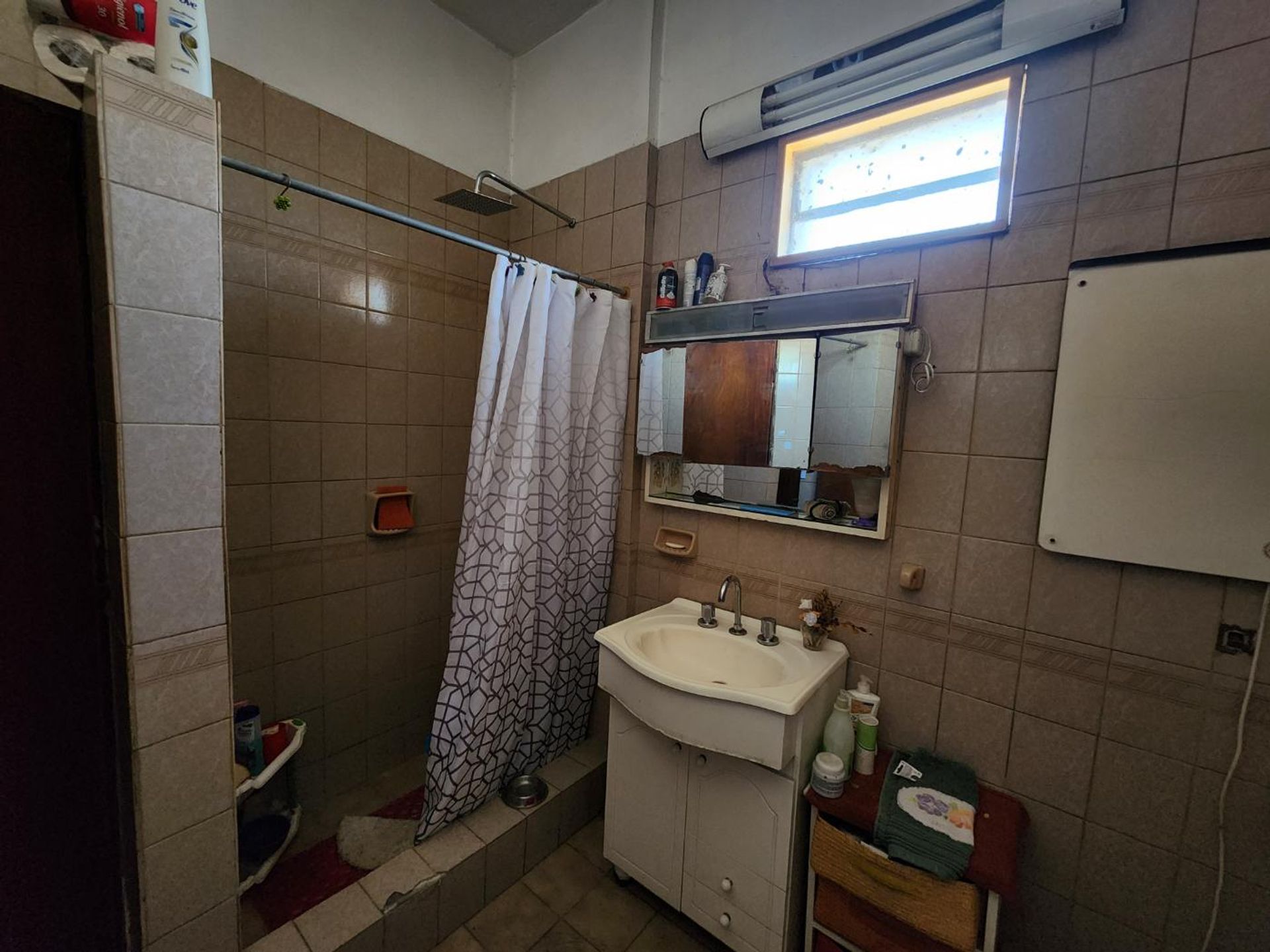 Venta Casa En Esquina Con Terraza