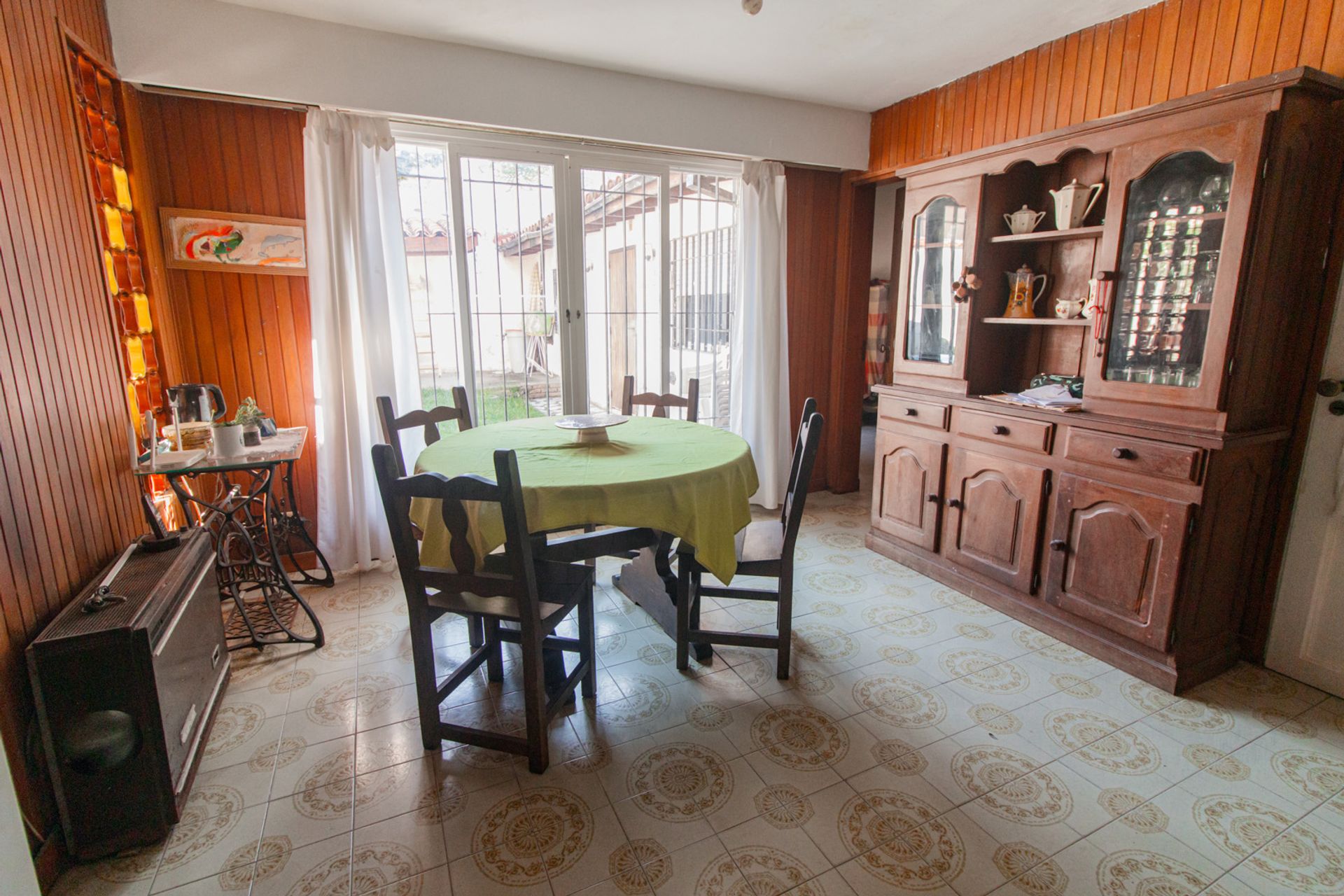 Casa En Venta En Martinez C/Pileta Sobre Lote Prop