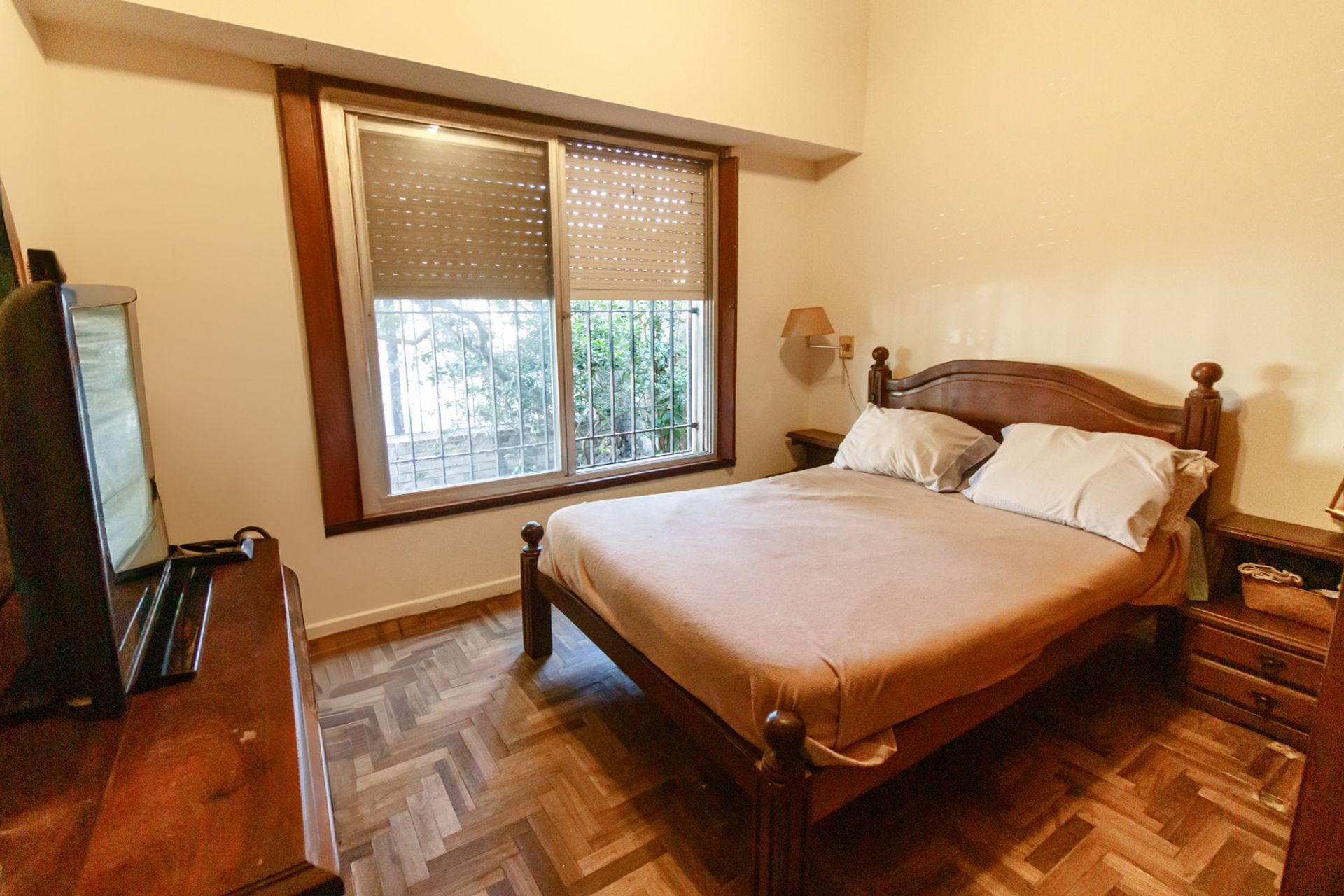Casa En Venta En Martinez C/Pileta Sobre Lote Prop