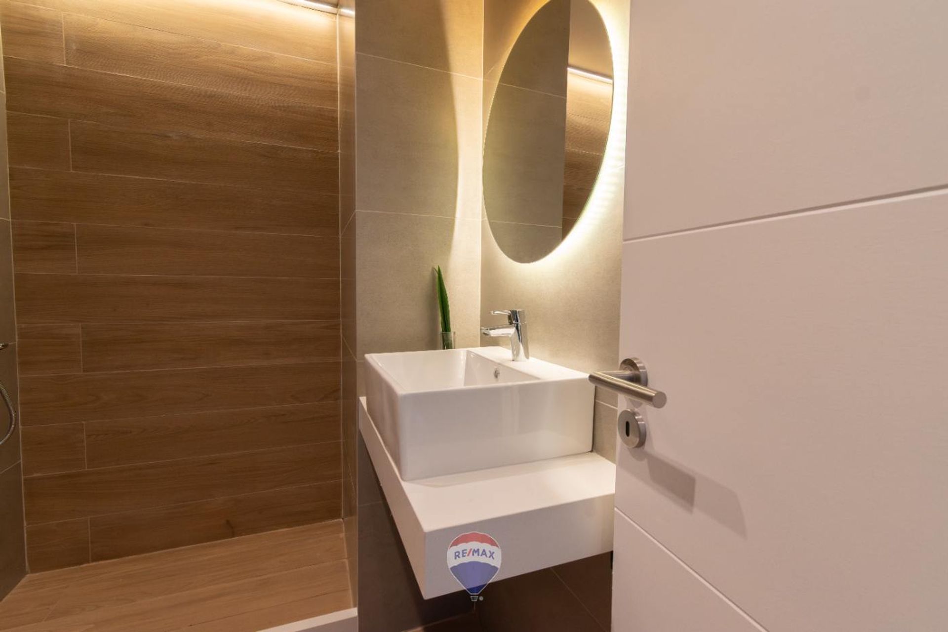 Vende Monoambiente Brickell Remeros balcón, pileta