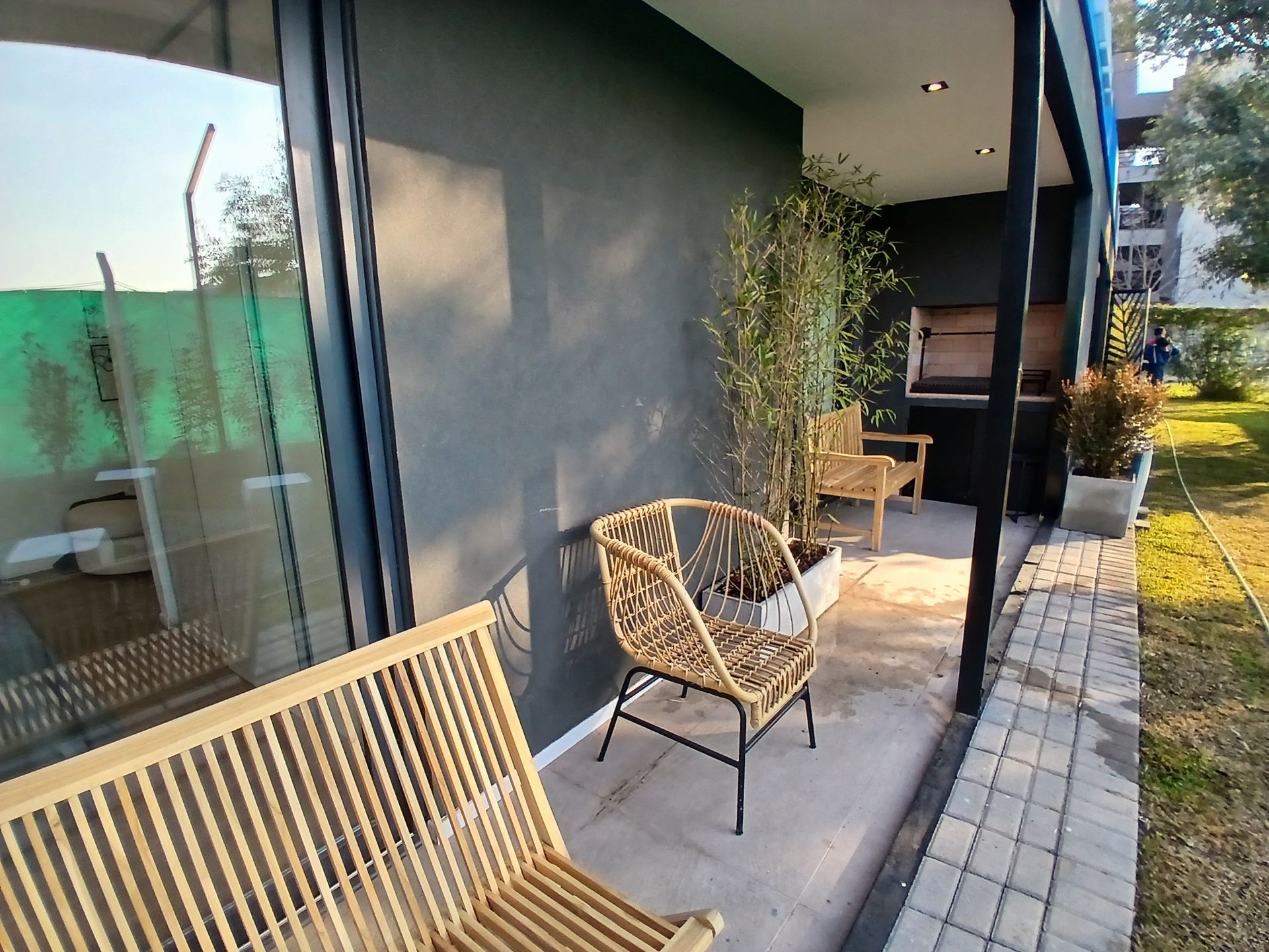 Vende Dos amb. Brickell Remeros balcón, pileta sum