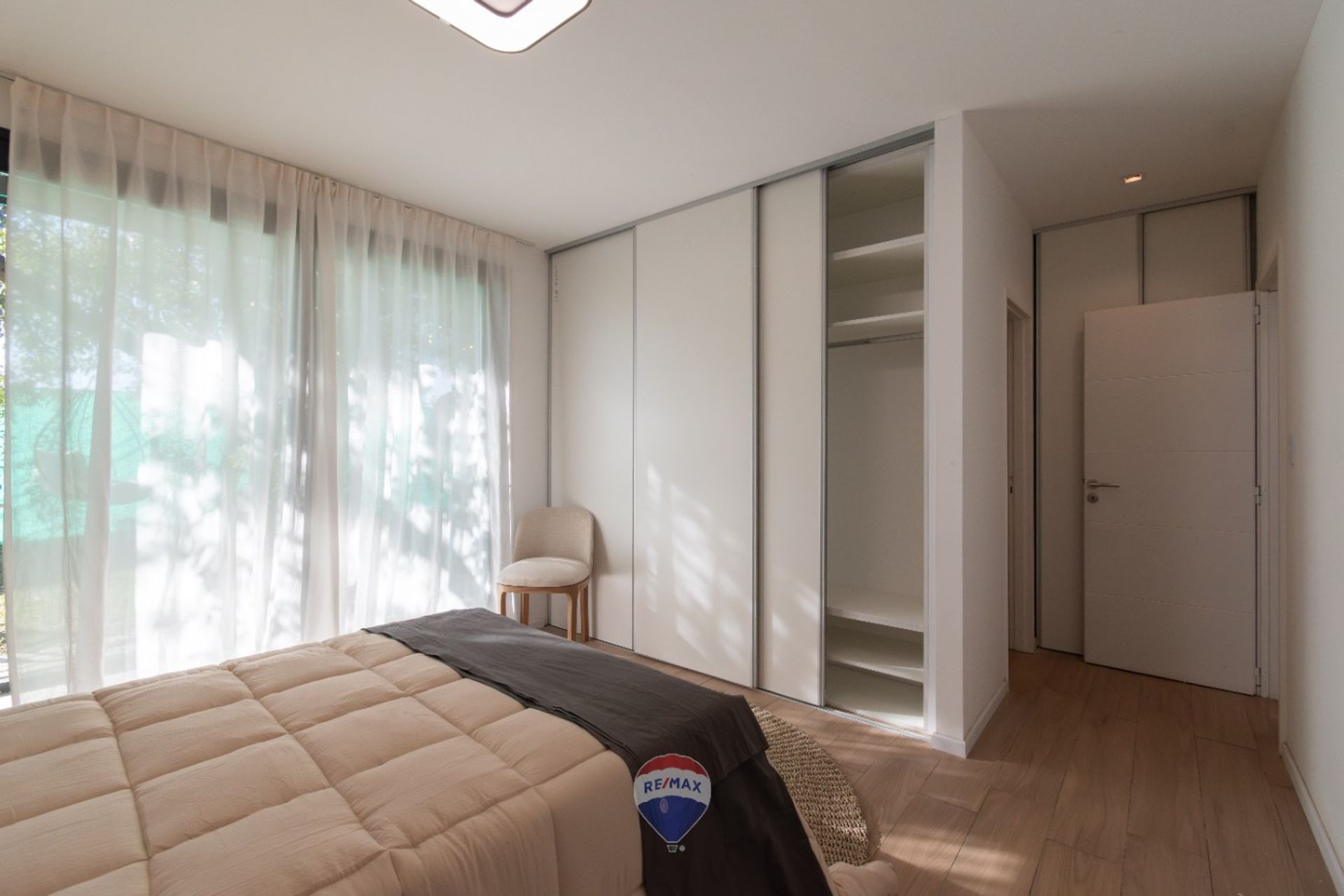 Vende Tres amb. Brickell Remeros balcón pileta sum