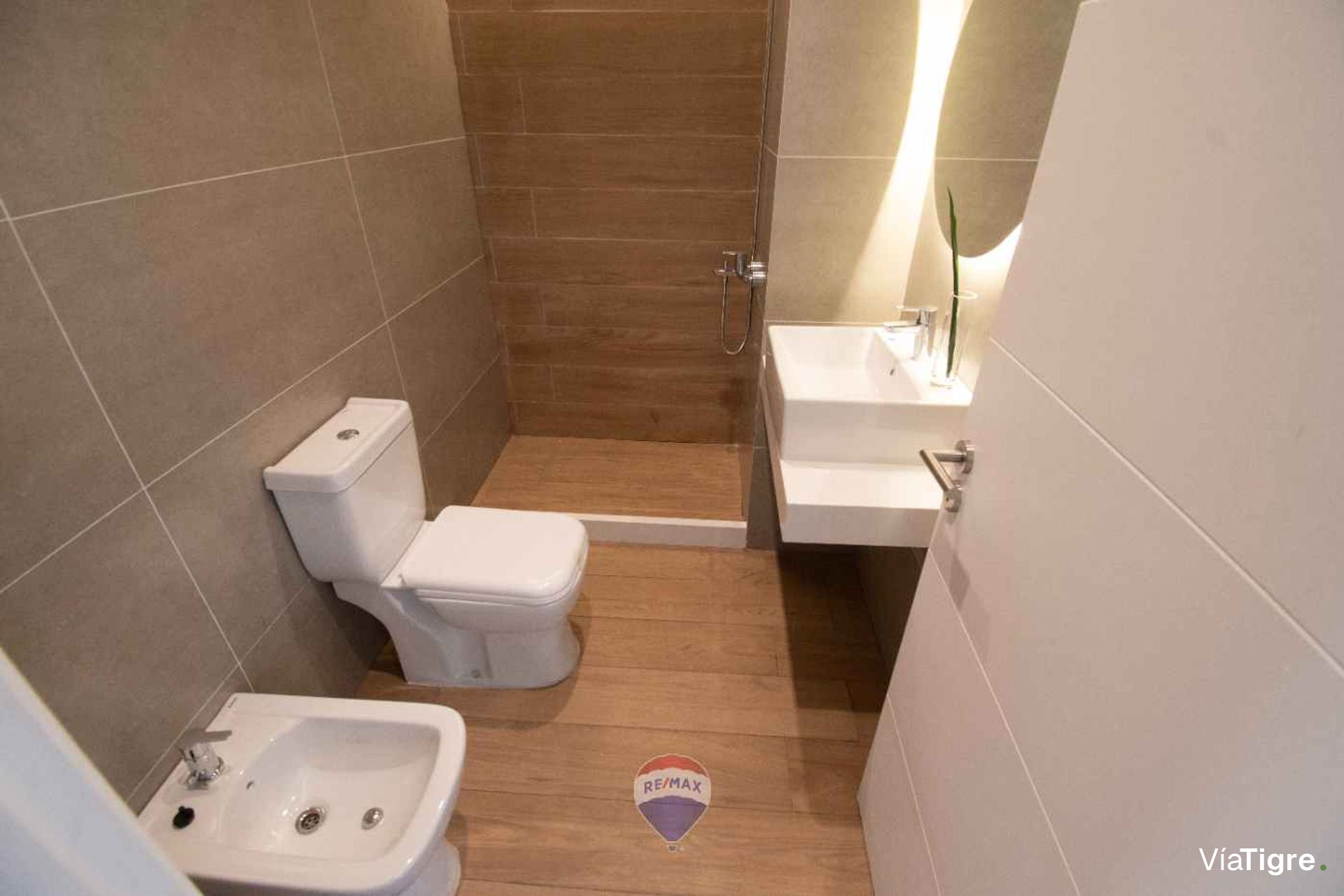 Vende Dos amb. Brickell Remeros balcón pileta sum