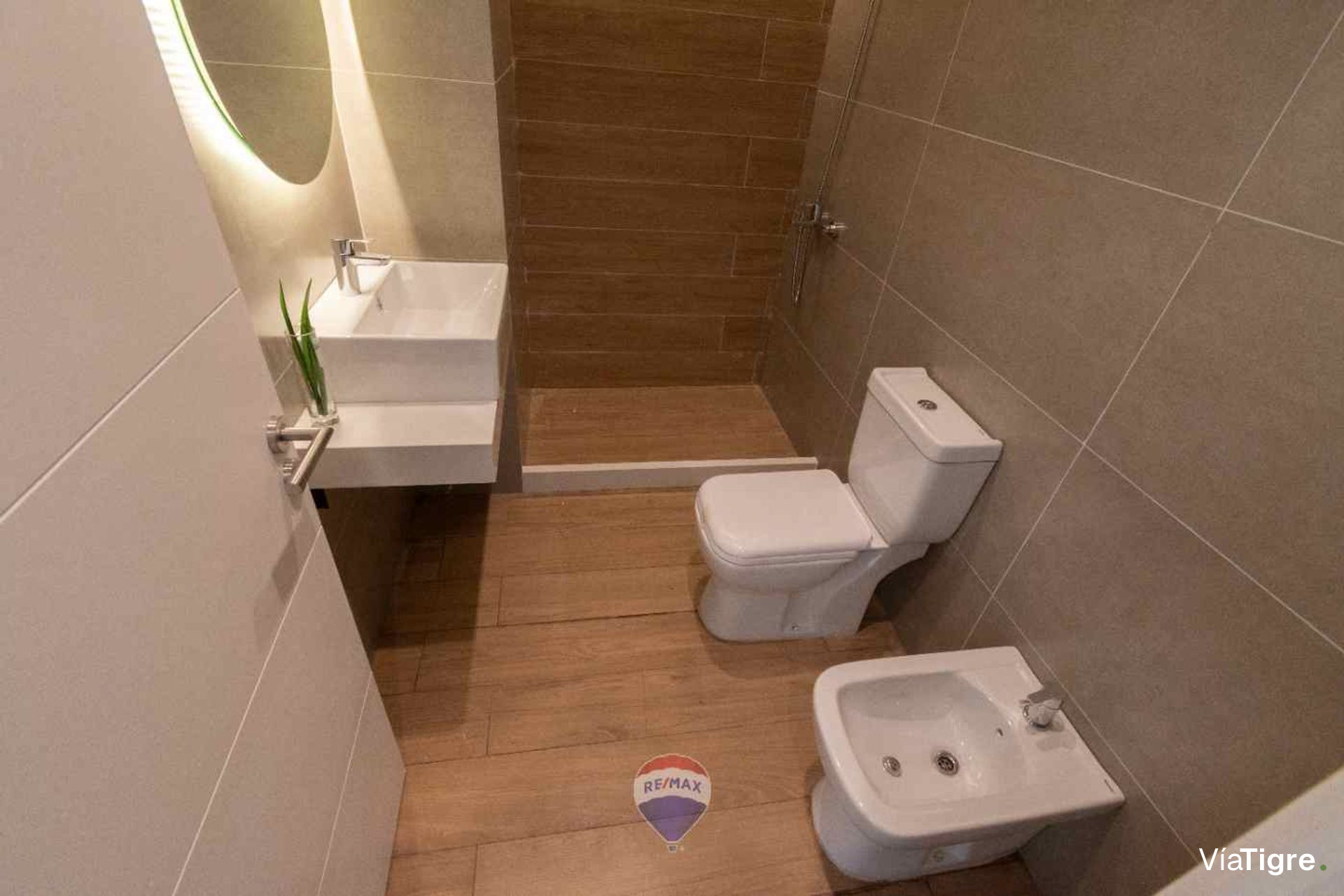 Vende Dos amb. Brickell Remeros balcón pileta sum