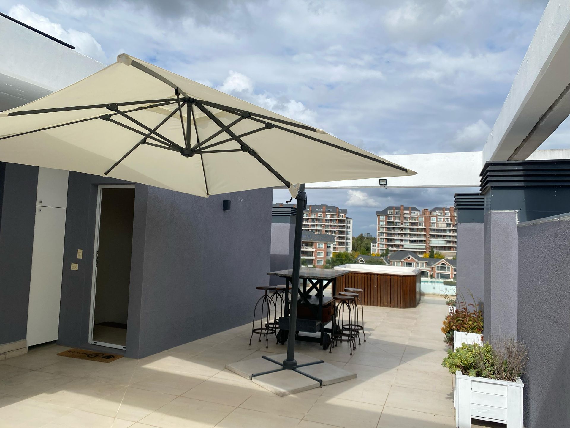 Depto Venta Vista Bahia Nordelta Terraza Jacuzzi