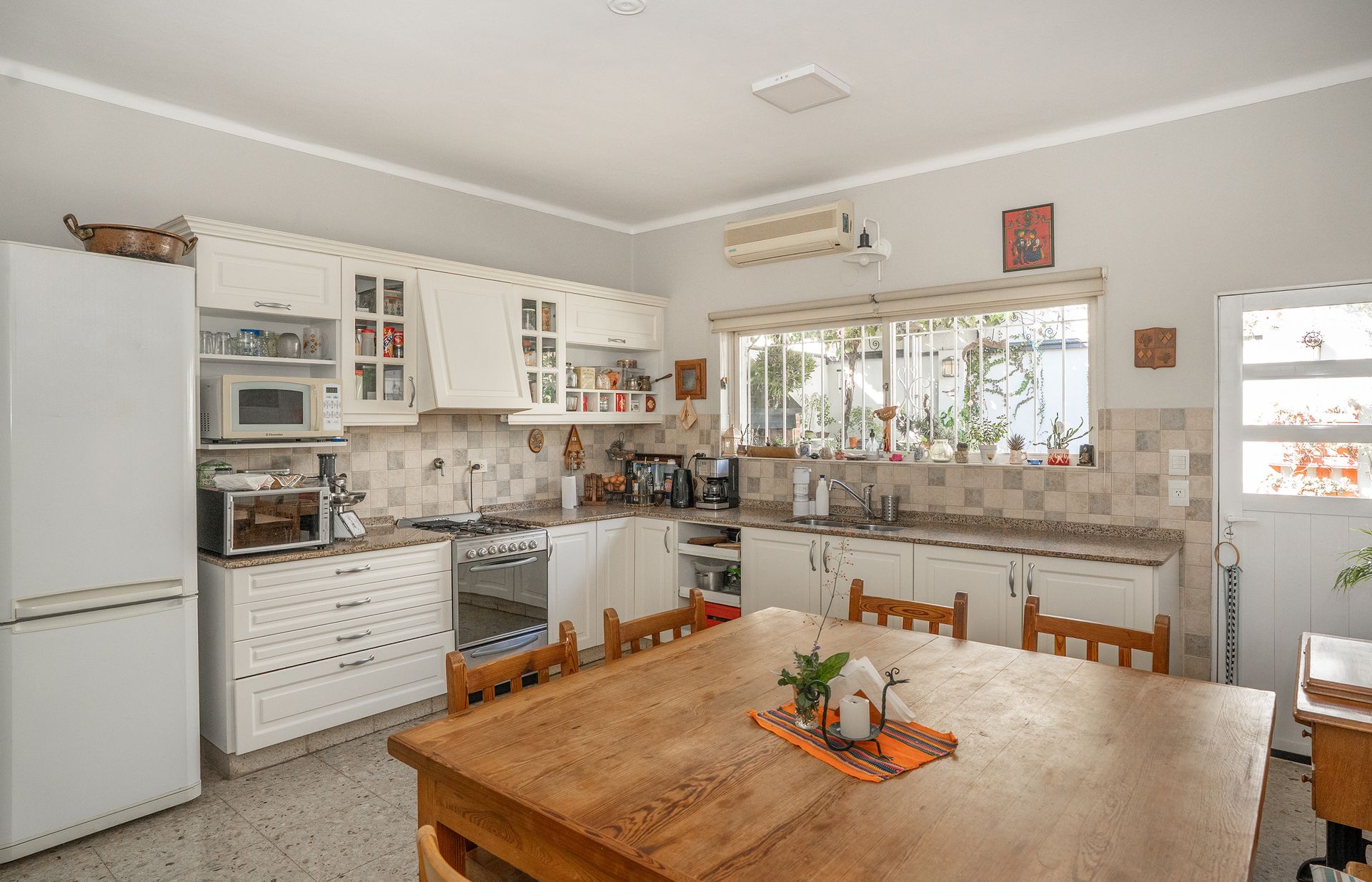 Venta Casa Apto Credito Con Patio En Olivos