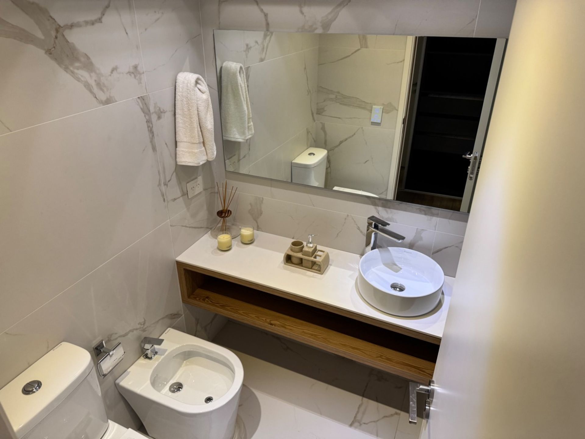 Depto 3 Amb Con Cochera En Venta - Tigre, Nordelta