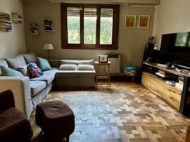 Casa En Venta 4 Amb. Olivos Con Jardin, E/3 Autos