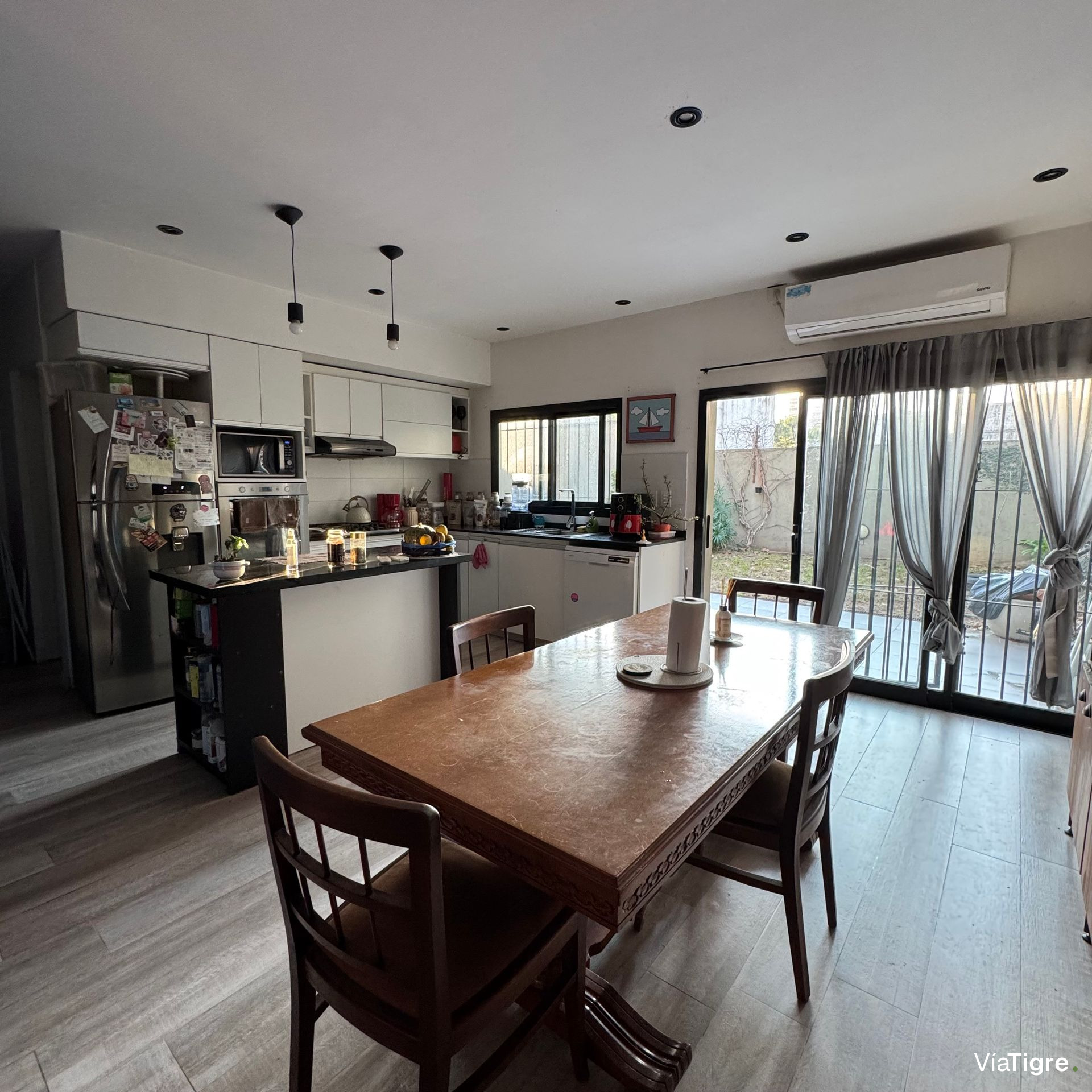 Casa Venta 3 ambientes, jardin, Beccar cerca av.